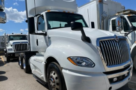 2020 International LT625 Daycab